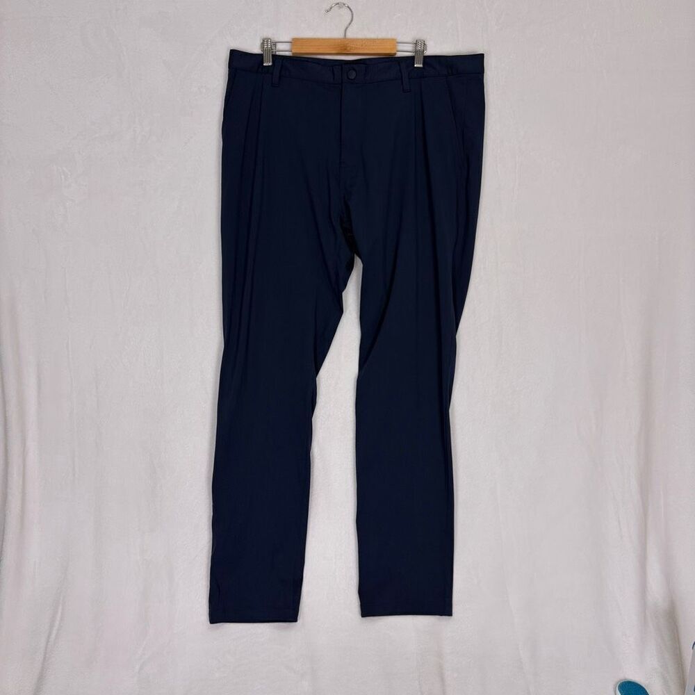 Rhone Men's Blue Straight Leg Golf Athletic Pants Size 38 x 31.5" Inseam